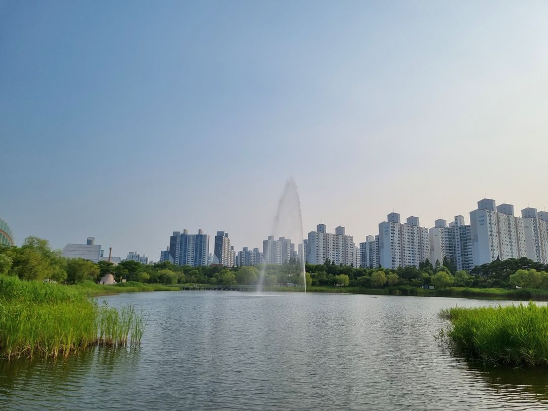 Sangdong Lake Park