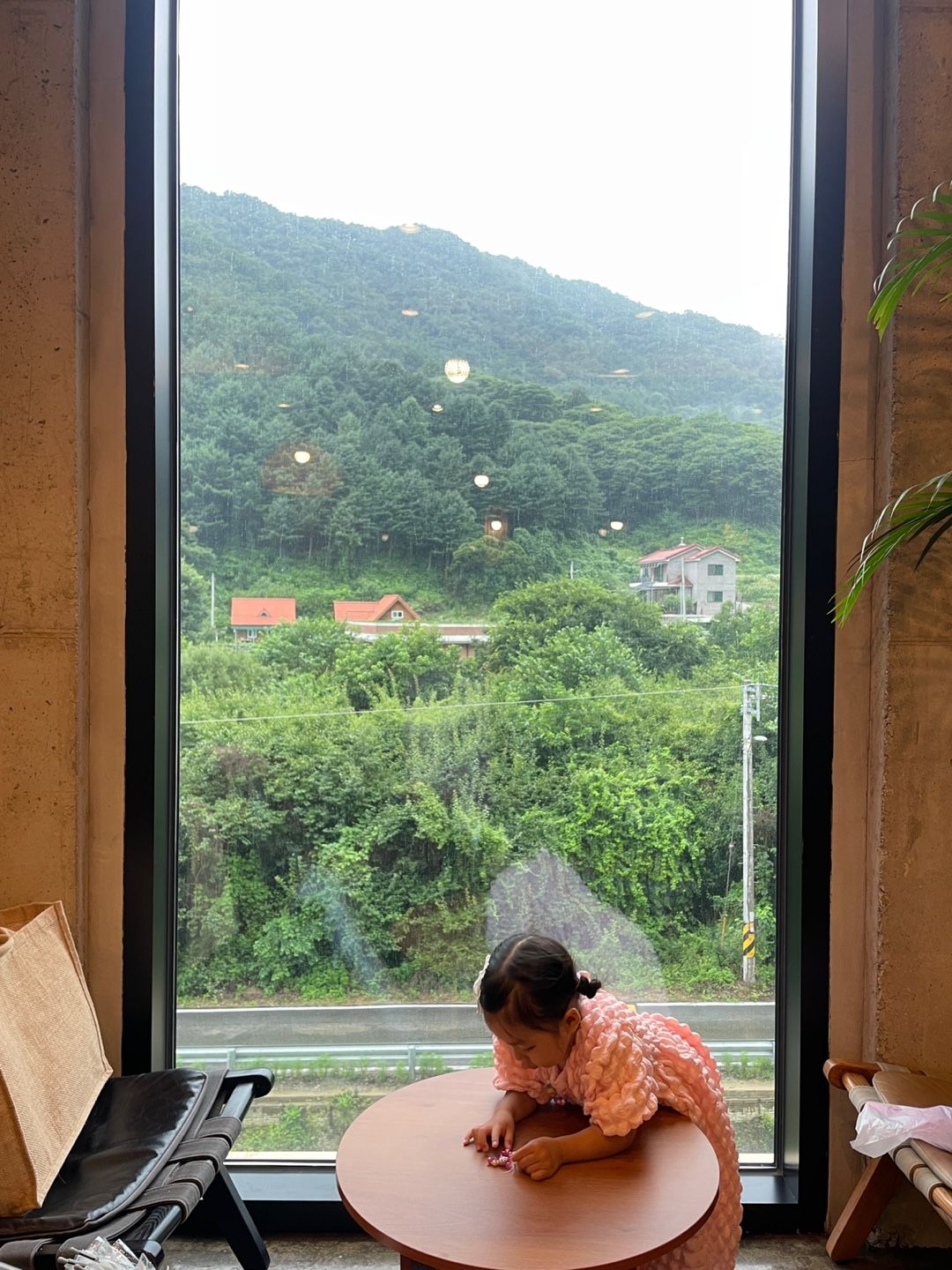https://image.mom-mom.net/eyJidWNrZXQiOiJtb21tb20tbW9tc3RvdWNoIiwia2V5IjoicGxhY2VzLzY0YjQwMTUwNTgxODYxMjY0YzM0NGNlMSIsImVkaXRzIjp7InJlc2l6ZSI6eyJ3aWR0aCI6Mzc1LCJoZWlnaHQiOjUwMH19fQ==