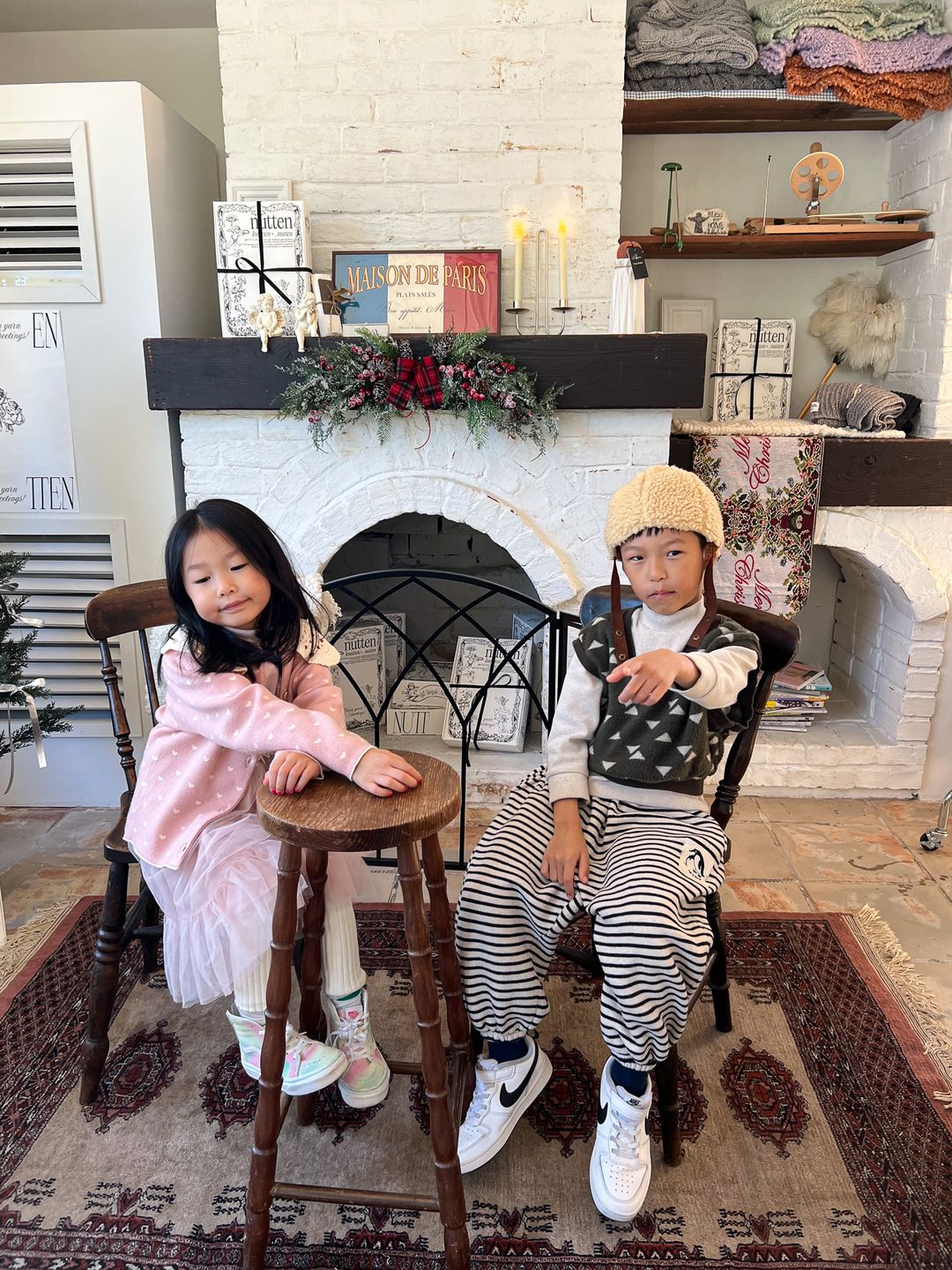 https://image.mom-mom.net/eyJidWNrZXQiOiJtb21tb20tbW9tc3RvdWNoIiwia2V5IjoicGxhY2VzLzY1NTFiMmI0ODYxODM2Y2E2MGZiNGRkNy5qcGciLCJlZGl0cyI6eyJyZXNpemUiOnsid2lkdGgiOjM3NSwiaGVpZ2h0Ijo1MDB9fX0=