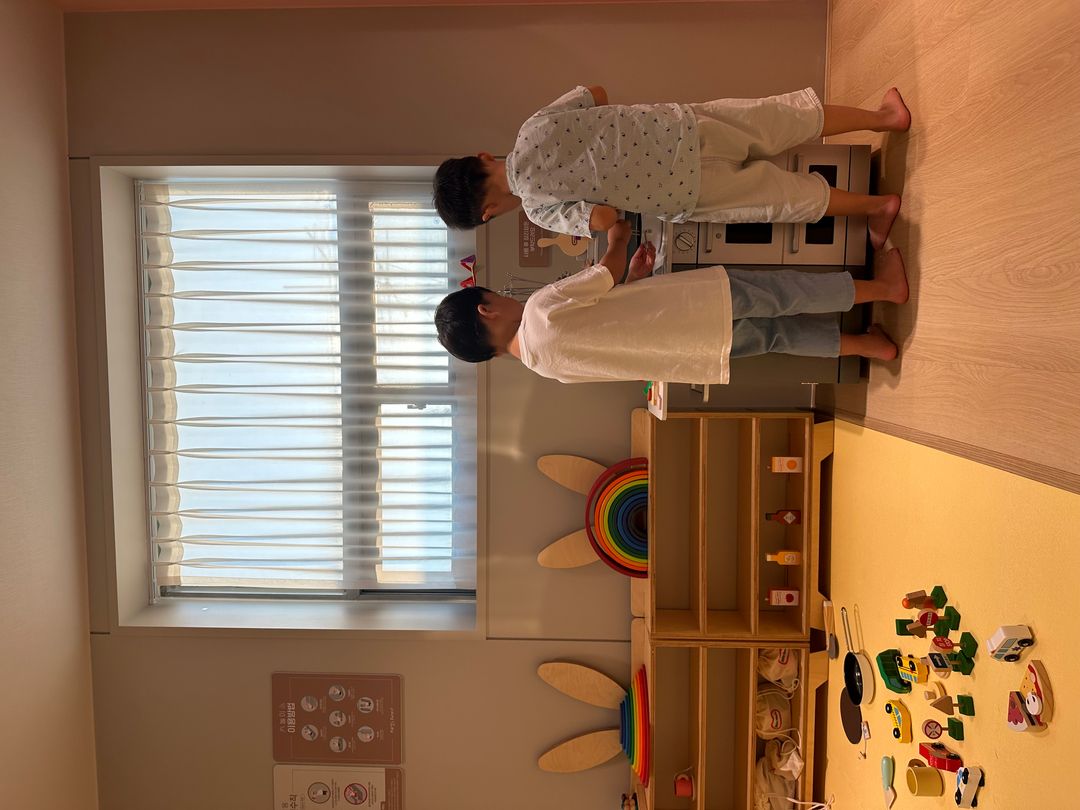 https://image.mom-mom.net/eyJidWNrZXQiOiJtb21tb20tbW9tc3RvdWNoIiwia2V5IjoicGxhY2VzLzY1NmJlMzI4ODRhMmM1MmVhY2Y2YWIxMC5qcGVnIiwiZWRpdHMiOnsicmVzaXplIjp7IndpZHRoIjo1MDAsImhlaWdodCI6Mzc1fX19