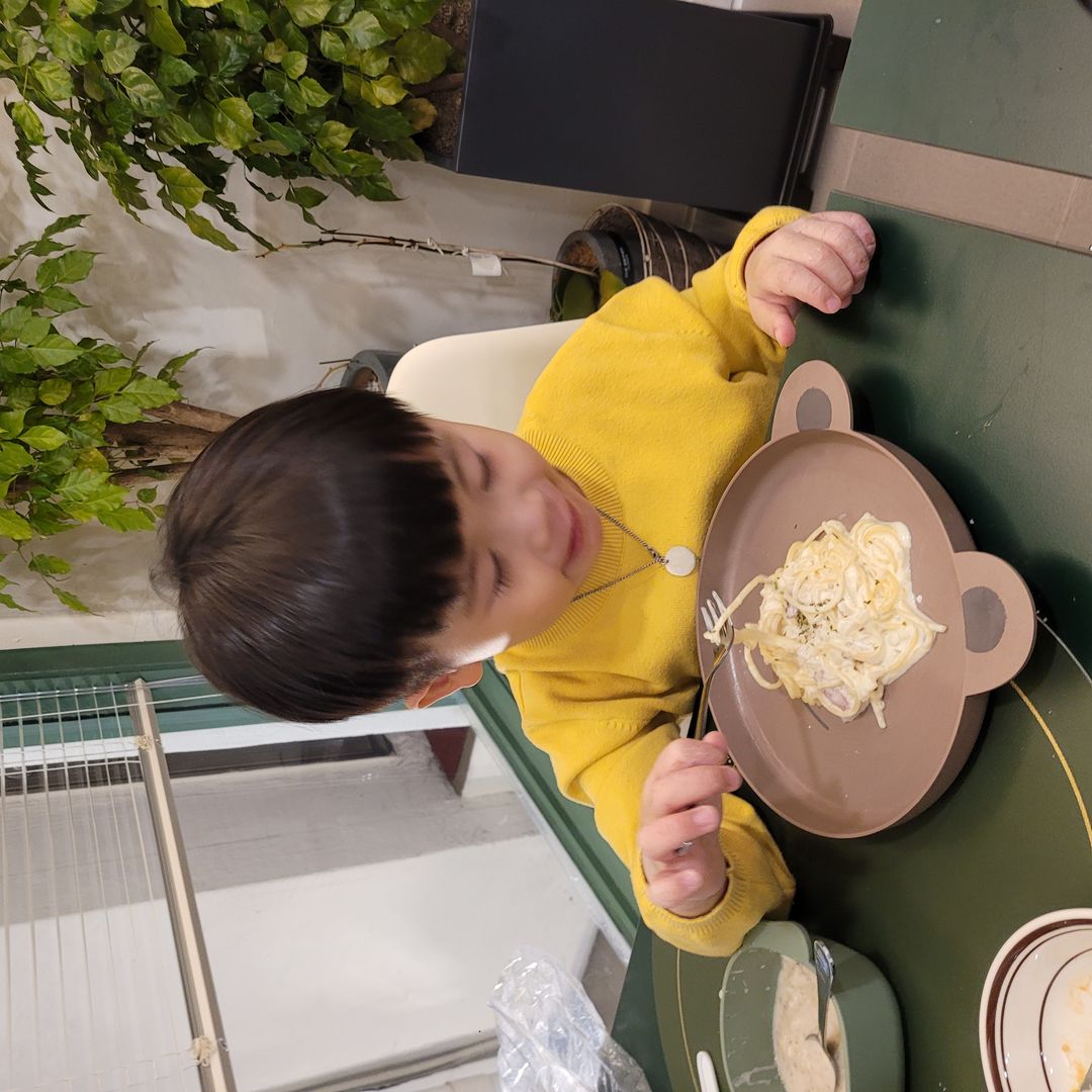 https://image.mom-mom.net/eyJidWNrZXQiOiJtb21tb20tbW9tc3RvdWNoIiwia2V5IjoicGxhY2VzLzY1OGM2NjAzZGRhNjQxMWE5YzVhYmRjNy5qcGciLCJlZGl0cyI6eyJyZXNpemUiOnsid2lkdGgiOjUwMCwiaGVpZ2h0Ijo1MDB9fX0=