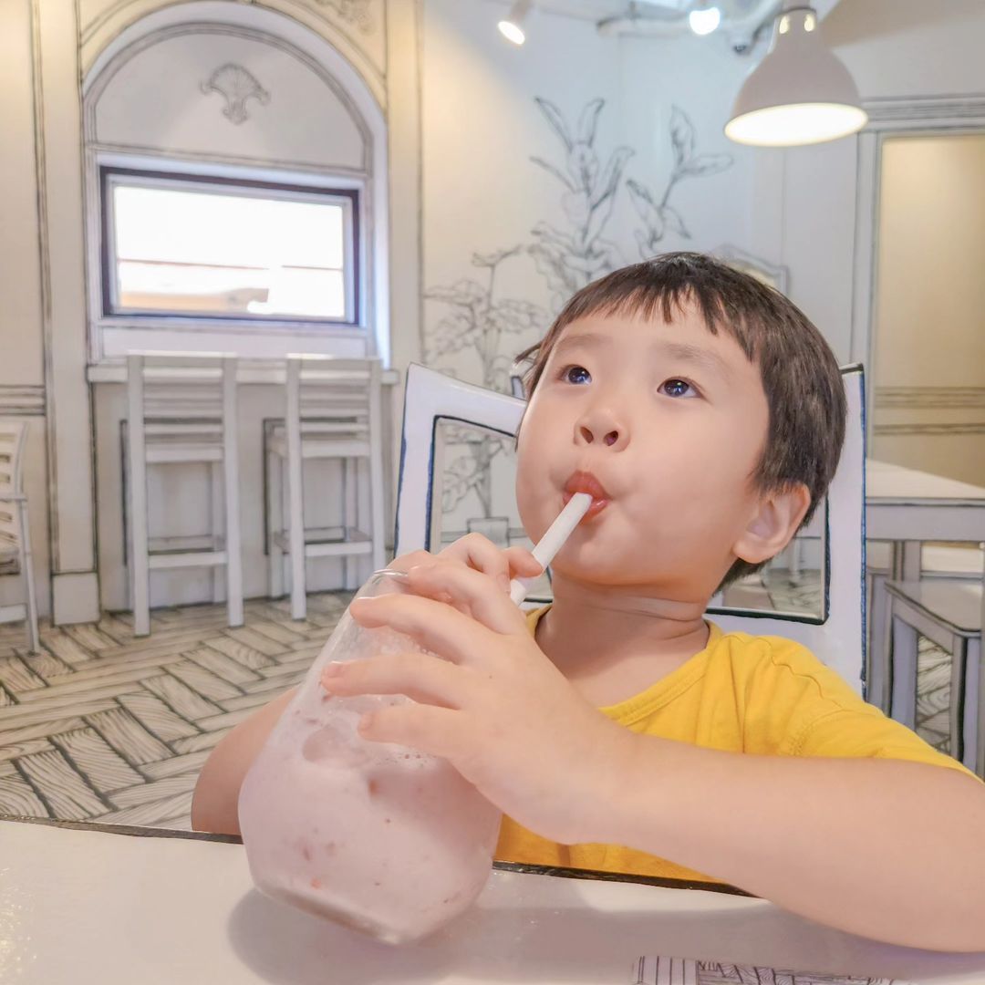 https://image.mom-mom.net/eyJidWNrZXQiOiJtb21tb20tbW9tc3RvdWNoIiwia2V5IjoicGxhY2VzLzY1MDExYThhNDg5YzIwYTA5MzdhZmEyZCIsImVkaXRzIjp7InJlc2l6ZSI6eyJ3aWR0aCI6NTAwLCJoZWlnaHQiOjUwMH19fQ==