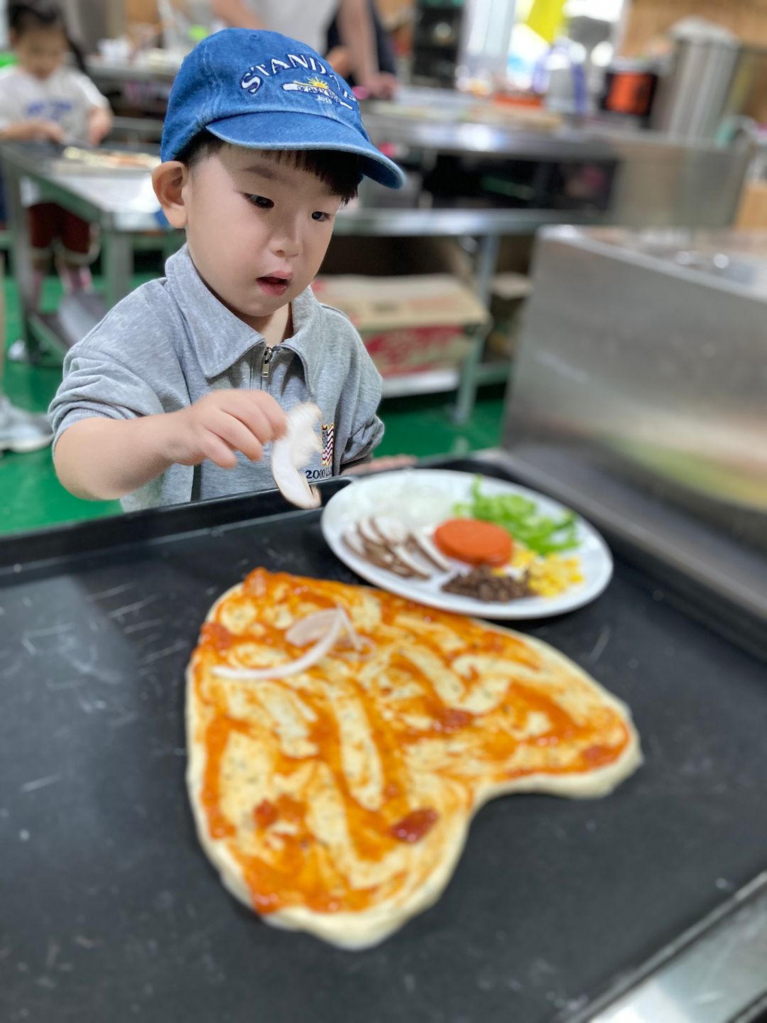 https://image.mom-mom.net/eyJidWNrZXQiOiJtb21tb20tbW9tc3RvdWNoIiwia2V5IjoicGxhY2VzLzY1MGY5NDQxYzQyNTRkOTllNjU3ZDgyNCIsImVkaXRzIjp7InJlc2l6ZSI6eyJ3aWR0aCI6Mzc1LCJoZWlnaHQiOjUwMH19fQ==