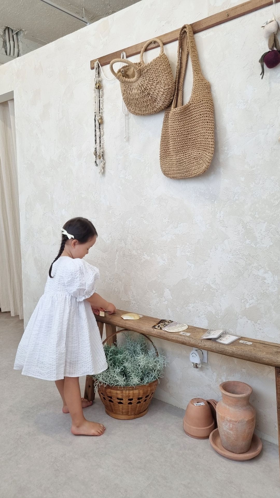 https://image.mom-mom.net/eyJidWNrZXQiOiJtb21tb20tbW9tc3RvdWNoIiwia2V5IjoicGxhY2VzLzY1YTkxOGFmZmNhMzNiZTAzZDZmMDJmMS5qcGciLCJlZGl0cyI6eyJyZXNpemUiOnsid2lkdGgiOjI4MSwiaGVpZ2h0Ijo1MDB9fX0=
