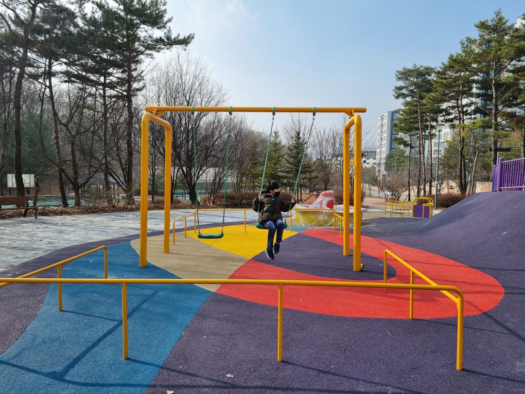https://image.mom-mom.net/eyJidWNrZXQiOiJtb21tb20tbW9tc3RvdWNoIiwia2V5IjoicGxhY2VzLzY1YWNkNTU1ZDRkNmE4YzAxMzA5NTIzZi5qcGciLCJlZGl0cyI6eyJyZXNpemUiOnsid2lkdGgiOjUwMCwiaGVpZ2h0IjozNzV9fX0=