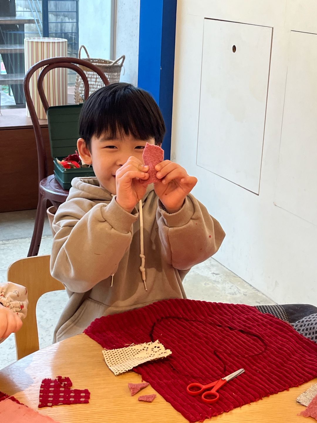 https://image.mom-mom.net/eyJidWNrZXQiOiJtb21tb20tbW9tc3RvdWNoIiwia2V5IjoicGxhY2VzLzY1ZDFkZTQ5OWQzY2M1MTdjMTdiYWRiNy5qcGVnIiwiZWRpdHMiOnsicmVzaXplIjp7IndpZHRoIjozNzUsImhlaWdodCI6NTAwfX19