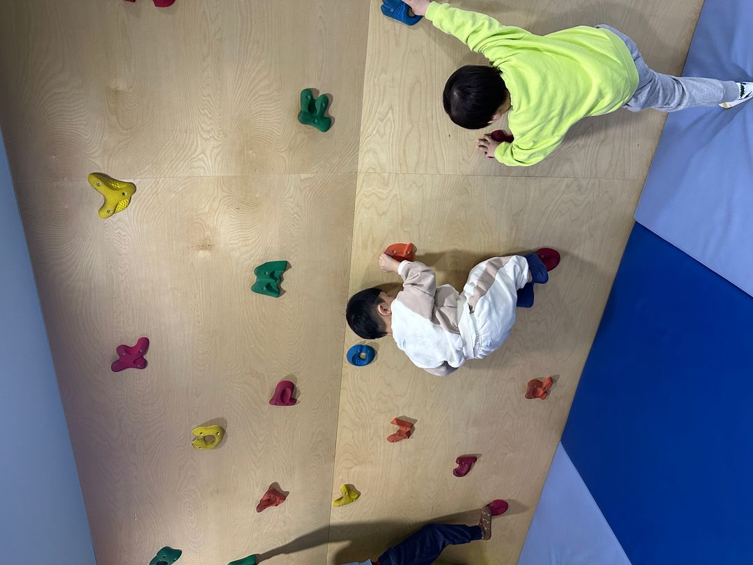 https://image.mom-mom.net/eyJidWNrZXQiOiJtb21tb20tbW9tc3RvdWNoIiwia2V5IjoicGxhY2VzLzY1ZjkwMDE4OGI1Y2Y2NDlkYzM0MmNhZS5qcGVnIiwiZWRpdHMiOnsicmVzaXplIjp7IndpZHRoIjo1MDAsImhlaWdodCI6Mzc1fX19