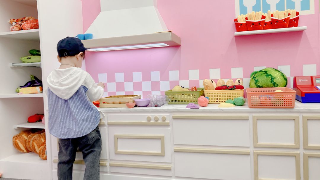 https://image.mom-mom.net/eyJidWNrZXQiOiJtb21tb20tbW9tc3RvdWNoIiwia2V5IjoicGxhY2VzLzY2NDc4NzMzMDhhNjg4Mjk3YWYyYzBjOS5qcGciLCJlZGl0cyI6eyJyZXNpemUiOnsid2lkdGgiOjUwMCwiaGVpZ2h0IjoyODF9fX0=