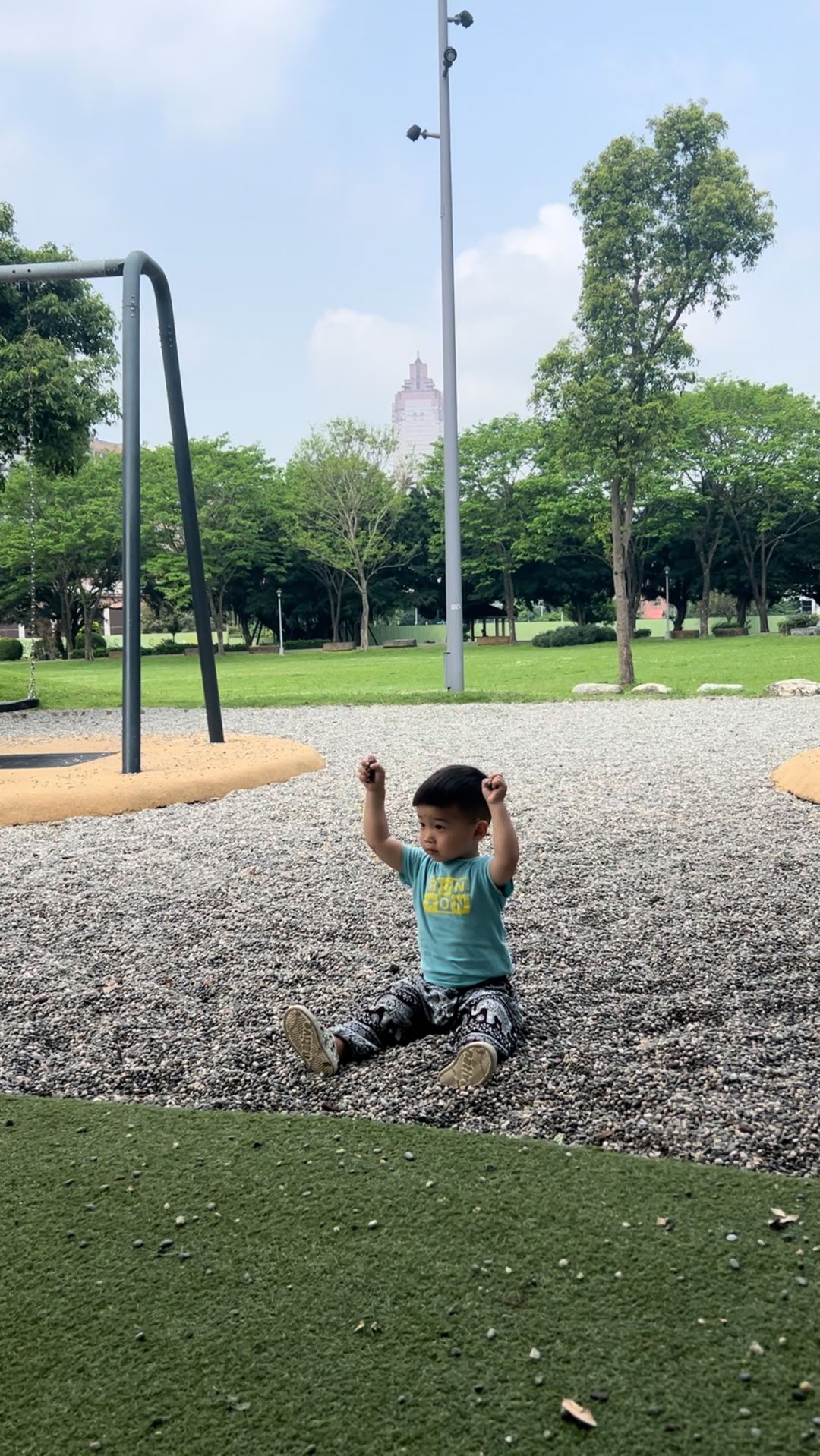 https://image.mom-mom.net/eyJidWNrZXQiOiJtb21tb20tbW9tc3RvdWNoIiwia2V5IjoicGxhY2VzLzY2NGE5NTk0YWQxMjVjMzk5N2JjYjNjYy5qcGVnIiwiZWRpdHMiOnsicmVzaXplIjp7IndpZHRoIjoyODEsImhlaWdodCI6NTAwfX19