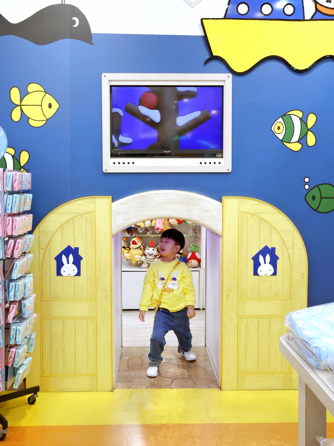 https://image.mom-mom.net/eyJidWNrZXQiOiJtb21tb20tbW9tc3RvdWNoIiwia2V5IjoicGxhY2VzLzY2NTUyY2JjZmVlMjI0ODNmMDUxNWI4ZS5qcGVnIiwiZWRpdHMiOnsicmVzaXplIjp7IndpZHRoIjozNzQsImhlaWdodCI6NTAwfX19