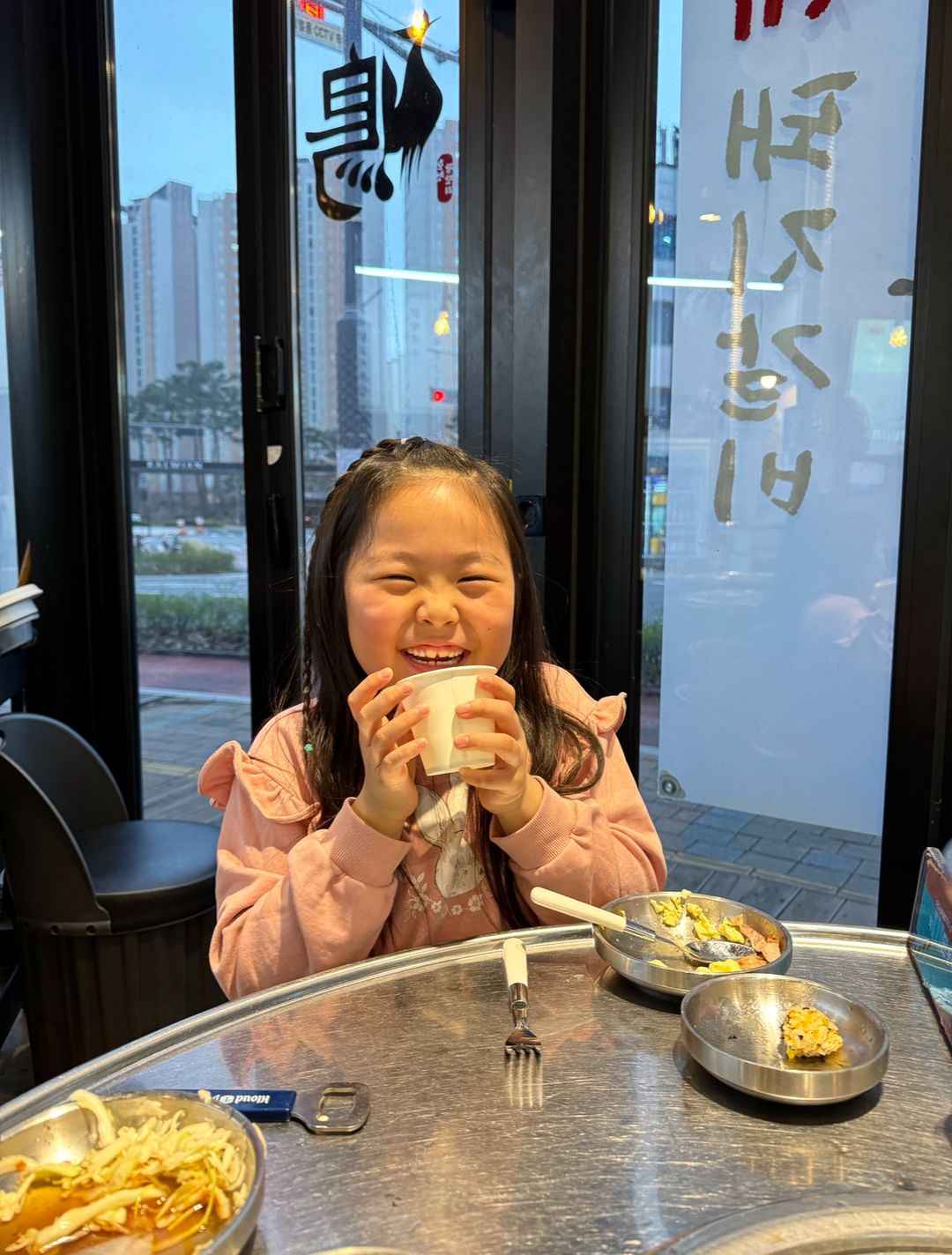 https://image.mom-mom.net/eyJidWNrZXQiOiJtb21tb20tbW9tc3RvdWNoIiwia2V5IjoicGxhY2VzLzY2NTliYjBmNTM2ZDEzNGE4Y2IxYzAwZi5qcGVnIiwiZWRpdHMiOnsicmVzaXplIjp7IndpZHRoIjozNzksImhlaWdodCI6NTAwfX19