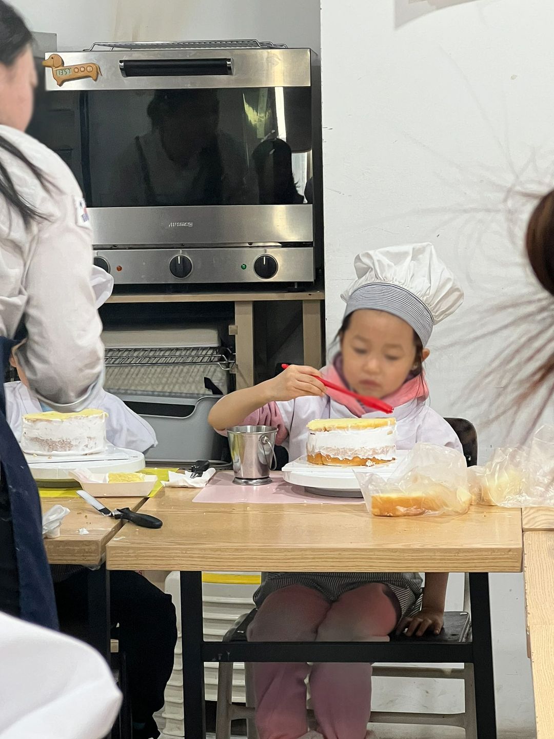 https://image.mom-mom.net/eyJidWNrZXQiOiJtb21tb20tbW9tc3RvdWNoIiwia2V5IjoicGxhY2VzLzY2NzI3YmU1OGE0NzRkMjg5NTUwY2RiMC5qcGciLCJlZGl0cyI6eyJyZXNpemUiOnsid2lkdGgiOjM3NSwiaGVpZ2h0Ijo1MDB9fX0=