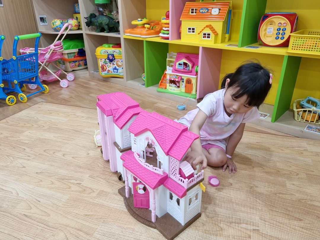 https://image.mom-mom.net/eyJidWNrZXQiOiJtb21tb20tbW9tc3RvdWNoIiwia2V5IjoicGxhY2VzLzY2NzY1MThmNWVkOWNmNDM4ZGUwZWQ3Yy5qcGciLCJlZGl0cyI6eyJyZXNpemUiOnsid2lkdGgiOjEwODAsIndpdGhvdXRFbmxhcmdlbWVudCI6dHJ1ZX19fQ==