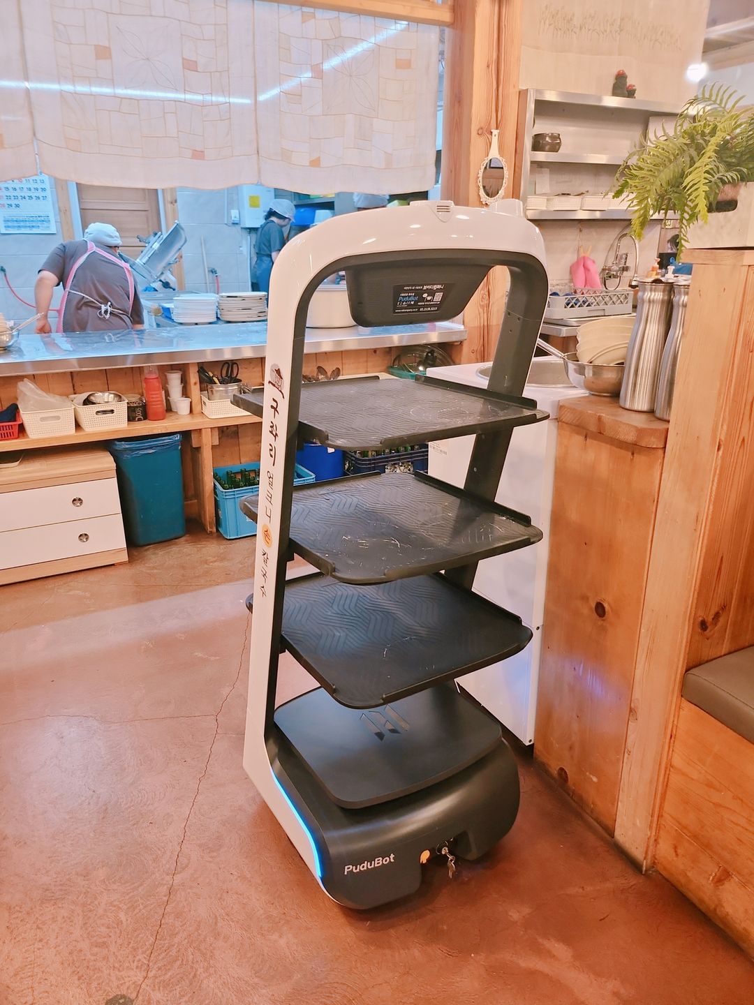 https://image.mom-mom.net/eyJidWNrZXQiOiJtb21tb20tbW9tc3RvdWNoIiwia2V5IjoicGxhY2VzLzY2MTk3YjZkYTM4ZmM5NTU0N2QwMzA0NS5qcGciLCJlZGl0cyI6eyJyZXNpemUiOnsid2lkdGgiOjM3NSwiaGVpZ2h0Ijo1MDB9fX0=
