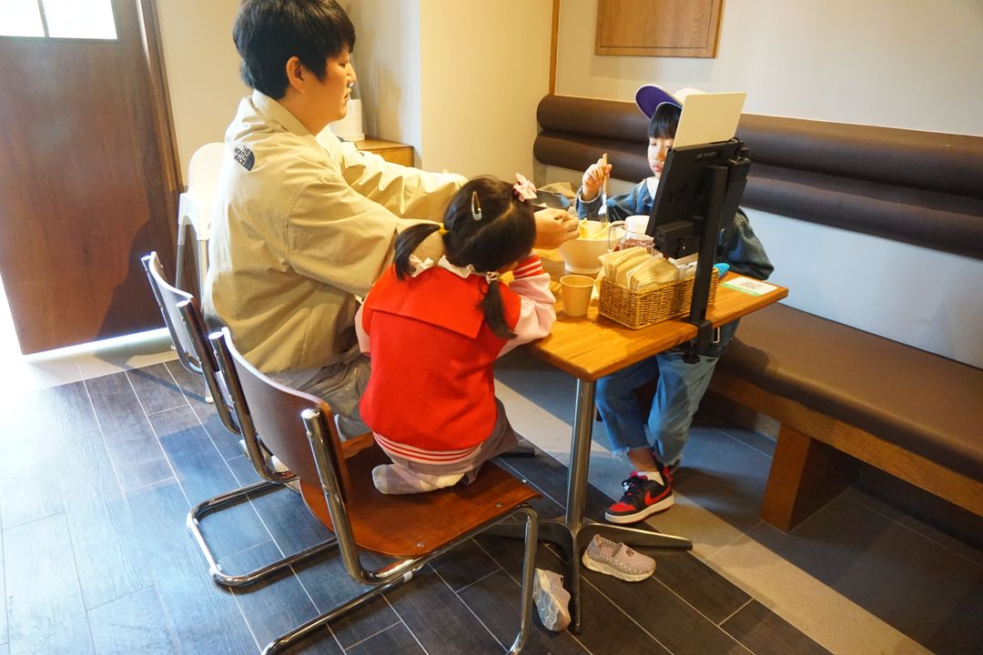 https://image.mom-mom.net/eyJidWNrZXQiOiJtb21tb20tbW9tc3RvdWNoIiwia2V5IjoicGxhY2VzLzY2Mjg5ZGIxMDRhY2EyNWJlZThmMjU2Yi5KUEciLCJlZGl0cyI6eyJyZXNpemUiOnsid2lkdGgiOjUwMCwiaGVpZ2h0IjozMzN9fX0=