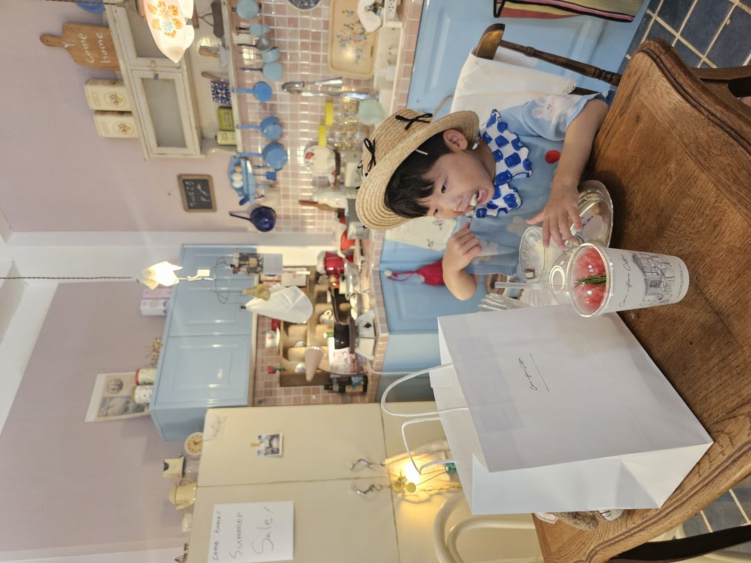 https://image.mom-mom.net/eyJidWNrZXQiOiJtb21tb20tbW9tc3RvdWNoIiwia2V5IjoicGxhY2VzLzY2YTg5NDkwZDE5NTU3Zjc5ZTUzMmIzNi5qcGciLCJlZGl0cyI6eyJyZXNpemUiOnsid2lkdGgiOjUwMCwiaGVpZ2h0IjozNzV9fX0=