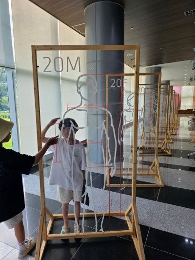 https://image.mom-mom.net/eyJidWNrZXQiOiJtb21tb20tbW9tc3RvdWNoIiwia2V5IjoicGxhY2VzLzY2YzQwMTY0NDhlNDMwMmIxMTJjNGM1ZC5qcGciLCJlZGl0cyI6eyJyZXNpemUiOnsid2lkdGgiOjM3NSwiaGVpZ2h0Ijo1MDB9fX0=