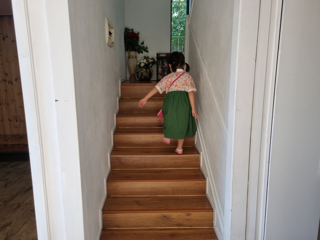 https://image.mom-mom.net/eyJidWNrZXQiOiJtb21tb20tbW9tc3RvdWNoIiwia2V5IjoicGxhY2VzLzY2ZjEwNTNiOWYxZTFhYjRkMTFlNTU3Zi5qcGciLCJlZGl0cyI6eyJyZXNpemUiOnsid2lkdGgiOjUwMCwiaGVpZ2h0IjozNzV9fX0=