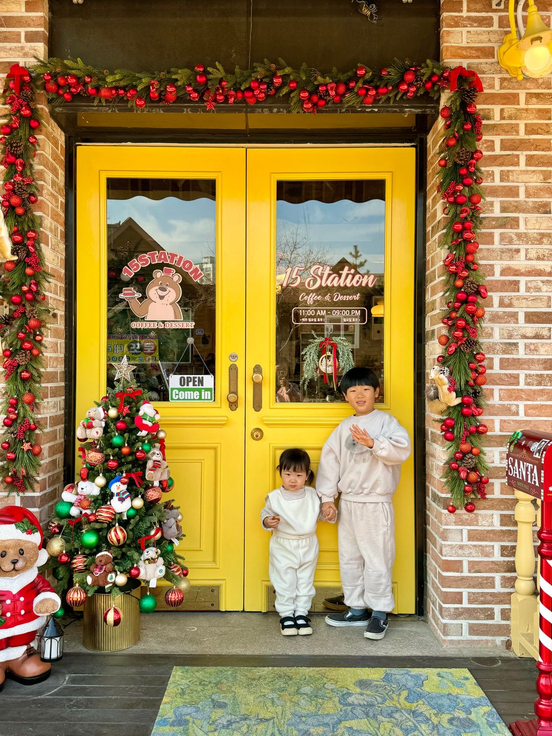 https://image.mom-mom.net/eyJidWNrZXQiOiJtb21tb20tbW9tc3RvdWNoIiwia2V5IjoicGxhY2VzLzY3NTA2M2EyMmE2OTEzM2U2YTE2YWRjMi5qcGVnIiwiZWRpdHMiOnsicmVzaXplIjp7IndpZHRoIjozNzUsImhlaWdodCI6NTAwfX19