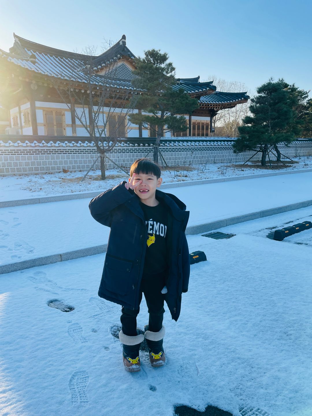 https://image.mom-mom.net/eyJidWNrZXQiOiJtb21tb20tbW9tc3RvdWNoIiwia2V5IjoicGxhY2VzLzY3NjdkZDZhZjg1NDYwOWUwNzA3OGMxZi5qcGVnIiwiZWRpdHMiOnsicmVzaXplIjp7IndpZHRoIjozNzUsImhlaWdodCI6NTAwfX19