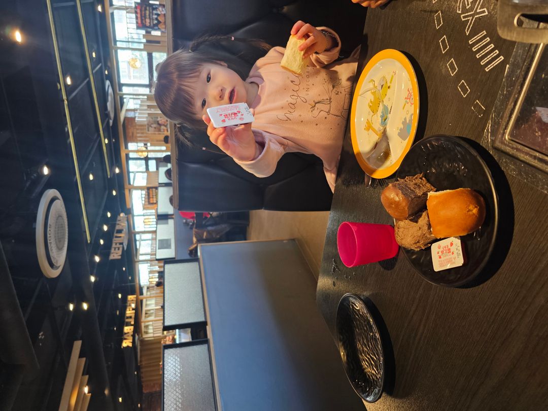 https://image.mom-mom.net/eyJidWNrZXQiOiJtb21tb20tbW9tc3RvdWNoIiwia2V5IjoicGxhY2VzLzY3NzM1ZmI2NDkyMjNlMDc1ZWUzZjVlOC5qcGciLCJlZGl0cyI6eyJyZXNpemUiOnsid2lkdGgiOjUwMCwiaGVpZ2h0IjozNzV9fX0=