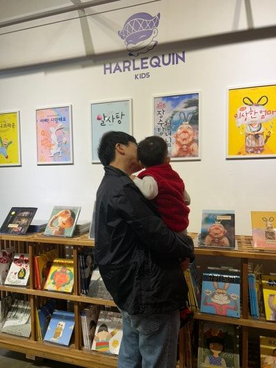 https://image.mom-mom.net/eyJidWNrZXQiOiJtb21tb20tbW9tc3RvdWNoIiwia2V5IjoicGxhY2VzLzY3MDNlNjI1NjY1YmY5NzBkZDFiZTkyYy5qcGVnIiwiZWRpdHMiOnsicmVzaXplIjp7IndpZHRoIjozNzUsImhlaWdodCI6NTAwfX19