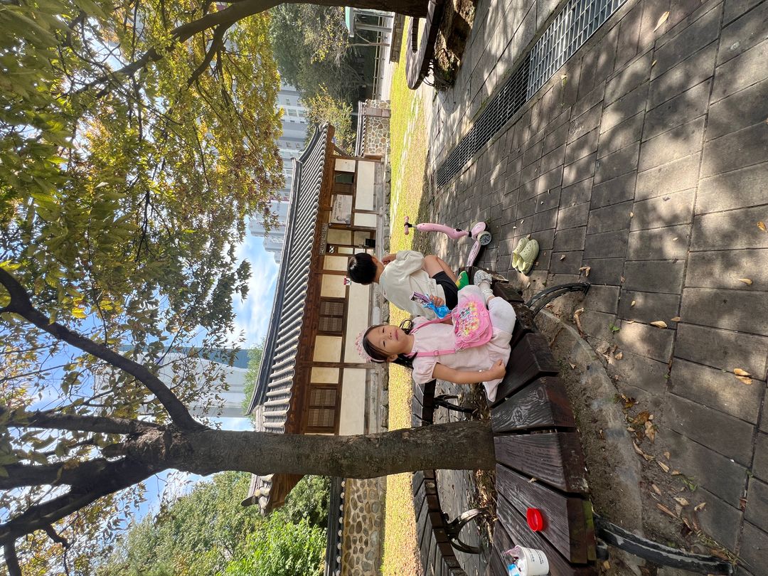 석인정태진기념관