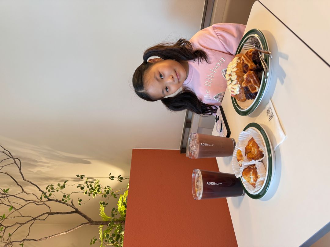 https://image.mom-mom.net/eyJidWNrZXQiOiJtb21tb20tbW9tc3RvdWNoIiwia2V5IjoicGxhY2VzLzY3MDkzNGQ2MjVmMjNmYjllZWZjY2RhNi5qcGVnIiwiZWRpdHMiOnsicmVzaXplIjp7IndpZHRoIjoxMDgwLCJ3aXRob3V0RW5sYXJnZW1lbnQiOnRydWV9fX0=