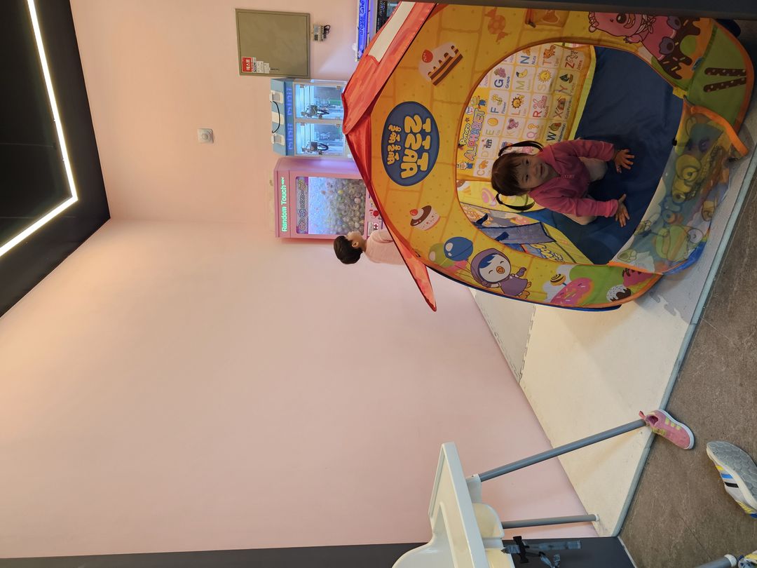 https://image.mom-mom.net/eyJidWNrZXQiOiJtb21tb20tbW9tc3RvdWNoIiwia2V5IjoicGxhY2VzLzY3MGI4OTExNDk5NDJlY2UzMTA5NzY4Ny5qcGciLCJlZGl0cyI6eyJyZXNpemUiOnsid2lkdGgiOjUwMCwiaGVpZ2h0IjozNzV9fX0=
