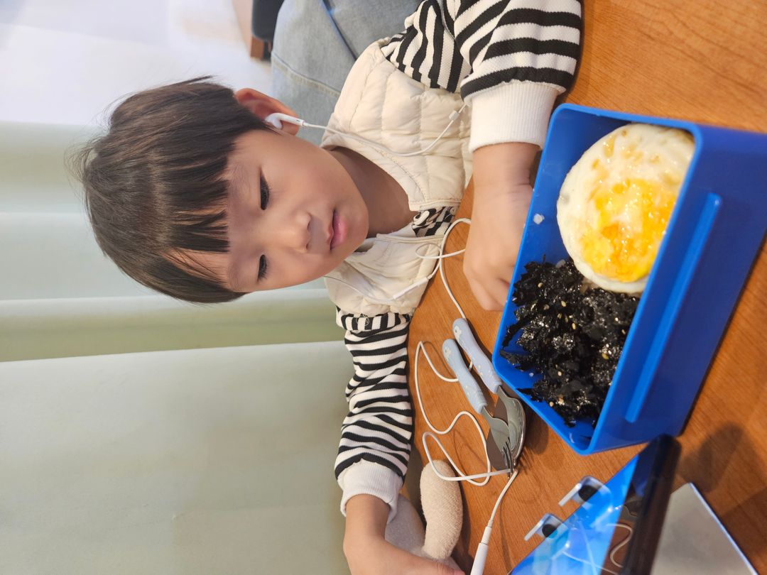 https://image.mom-mom.net/eyJidWNrZXQiOiJtb21tb20tbW9tc3RvdWNoIiwia2V5IjoicGxhY2VzLzY3MTRjOWIyYTAwYTRiM2U1YzY2ZTJjMi5qcGciLCJlZGl0cyI6eyJyZXNpemUiOnsid2lkdGgiOjEwODAsIndpdGhvdXRFbmxhcmdlbWVudCI6dHJ1ZX19fQ==