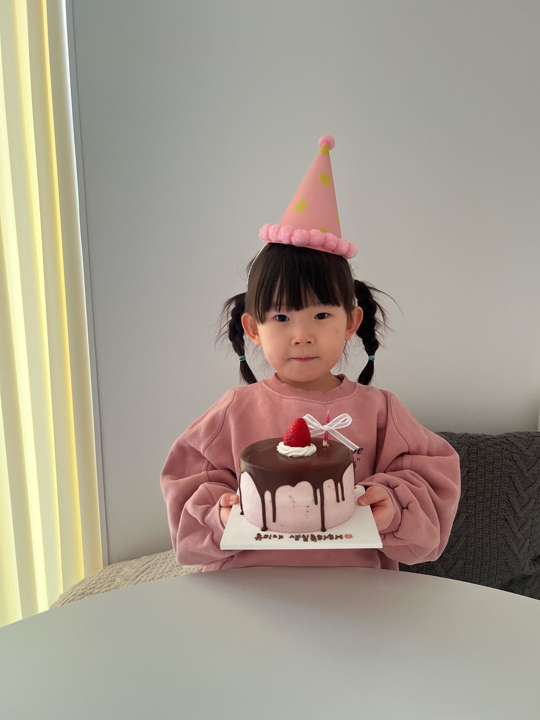 https://image.mom-mom.net/eyJidWNrZXQiOiJtb21tb20tbW9tc3RvdWNoIiwia2V5IjoicGxhY2VzLzY3YTJiZTVmZmJhMmU5N2JmYjFiYzk1Mi5qcGVnIiwiZWRpdHMiOnsicmVzaXplIjp7IndpZHRoIjozNzUsImhlaWdodCI6NTAwfX19