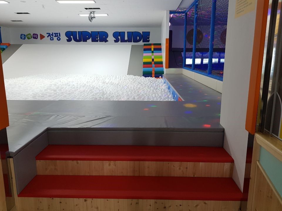https://image.mom-mom.net/eyJidWNrZXQiOiJtb21tb20tbW9tc3RvdWNoIiwia2V5IjoicGxhY2VzLzY3YjZjMTA2YTI5MDRkMDA3NjJjYjZjMy5qcGciLCJlZGl0cyI6eyJyZXNpemUiOnsid2lkdGgiOjUwMCwiaGVpZ2h0IjozNzV9fX0=