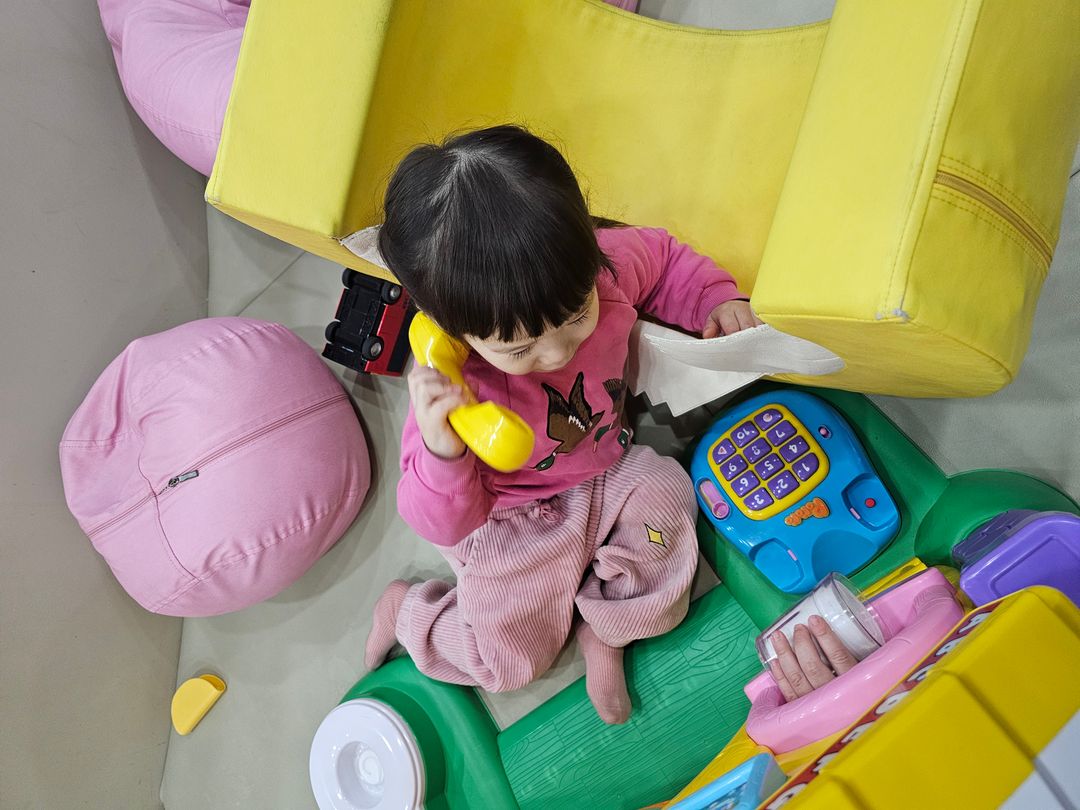 https://image.mom-mom.net/eyJidWNrZXQiOiJtb21tb20tbW9tc3RvdWNoIiwia2V5IjoicGxhY2VzLzY3YmFlM2JkMTVjNzRhZjM2NjVkNzFkZC5qcGciLCJlZGl0cyI6eyJyZXNpemUiOnsid2lkdGgiOjUwMCwiaGVpZ2h0IjozNzV9fX0=