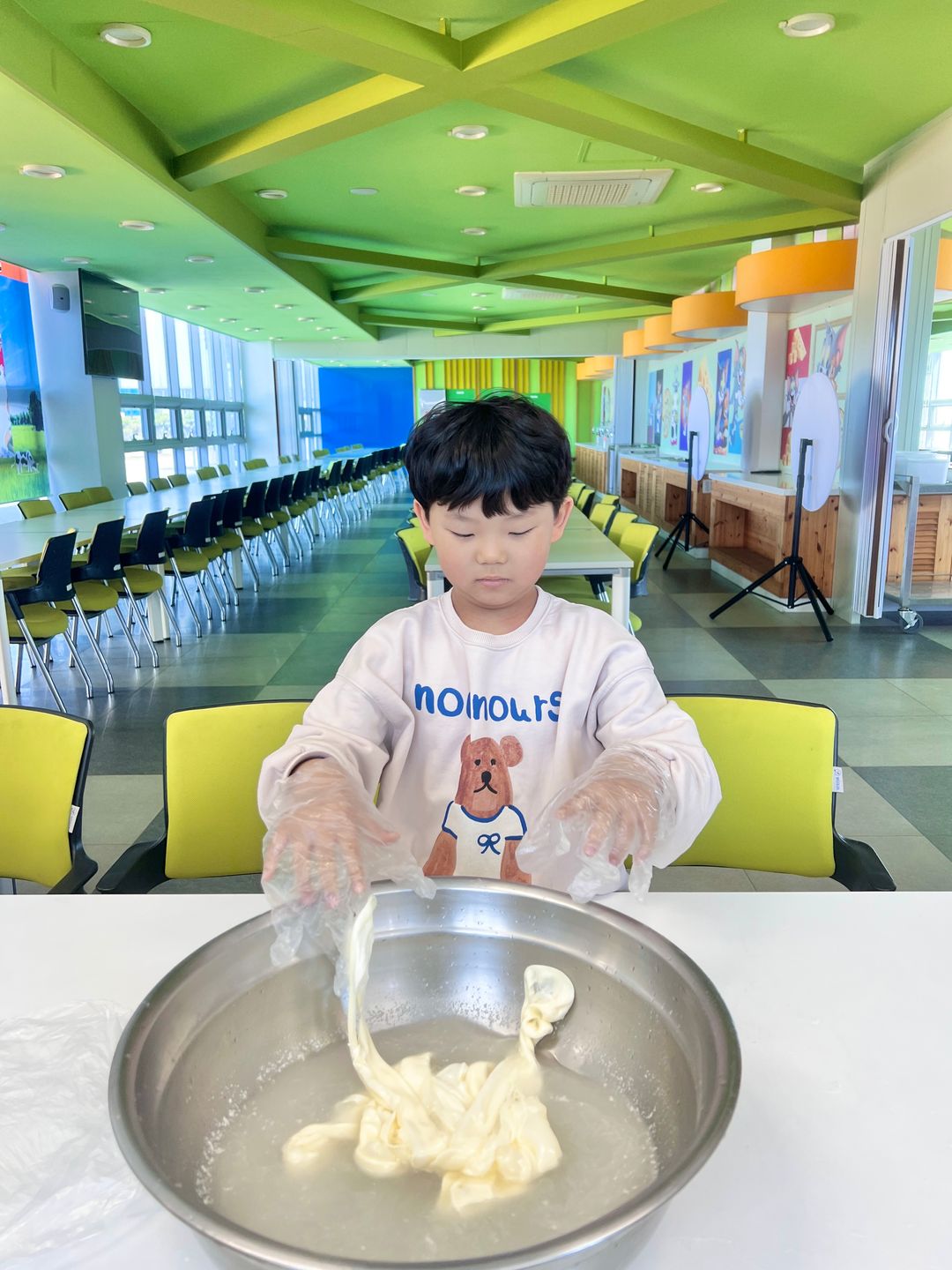 https://image.mom-mom.net/eyJidWNrZXQiOiJtb21tb20tbW9tc3RvdWNoIiwia2V5IjoicGxhY2VzLzY3ZmRjY2I2ODVjYzExMmU3Y2JmYmIxNi5qcGVnIiwiZWRpdHMiOnsicmVzaXplIjp7IndpZHRoIjozNzUsImhlaWdodCI6NTAwfX19