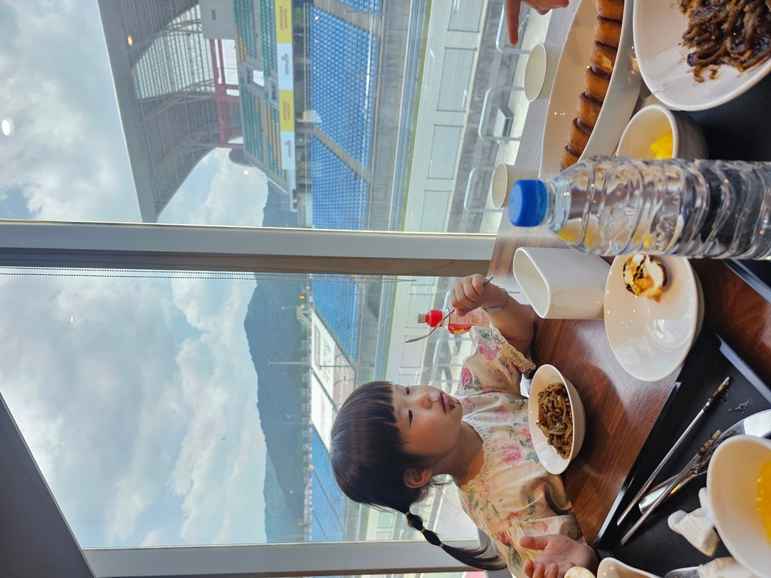 https://image.mom-mom.net/eyJidWNrZXQiOiJtb21tb20tbW9tc3RvdWNoIiwia2V5IjoicGxhY2VzLzY4NDUwZGY3YjZiM2I0M2NjYmIyOWU4Ni5qcGciLCJlZGl0cyI6eyJyZXNpemUiOnsid2lkdGgiOjUwMCwiaGVpZ2h0IjozNzV9fX0=