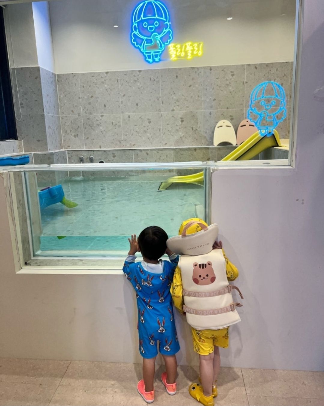 https://image.mom-mom.net/eyJidWNrZXQiOiJtb21tb20tbW9tc3RvdWNoIiwia2V5IjoicGxhY2VzLzY4NWEwMTVmZjEyOGFjYjRlOTYwMDFiYS5qcGciLCJlZGl0cyI6eyJyZXNpemUiOnsid2lkdGgiOjM5OSwiaGVpZ2h0Ijo1MDB9fX0=