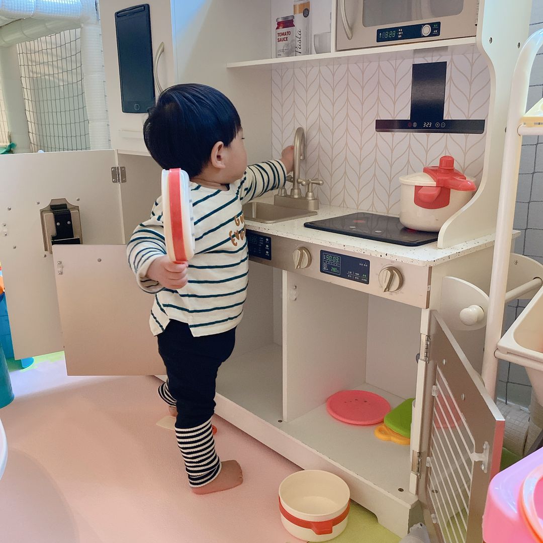https://image.mom-mom.net/eyJidWNrZXQiOiJtb21tb20tbW9tc3RvdWNoIiwia2V5IjoicGxhY2VzLzY4NmNiMzE5ZDA0NGNjNDk0OTk0NGFiMS5qcGVnIiwiZWRpdHMiOnsicmVzaXplIjp7IndpZHRoIjo1MDAsImhlaWdodCI6NTAwfX19