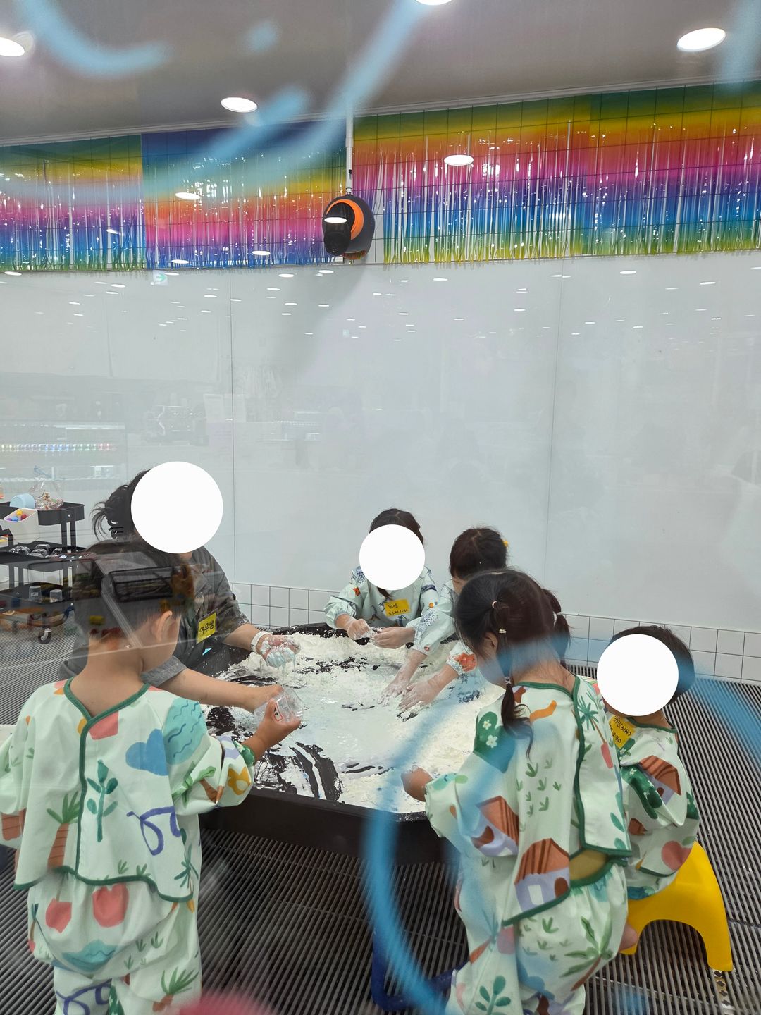 https://image.mom-mom.net/eyJidWNrZXQiOiJtb21tb20tbW9tc3RvdWNoIiwia2V5IjoicGxhY2VzLzY4NzMyZTJiNTViYTY1NGQ5MzgxYTRlZi5qcGciLCJlZGl0cyI6eyJyZXNpemUiOnsid2lkdGgiOjM3NSwiaGVpZ2h0Ijo1MDB9fX0=