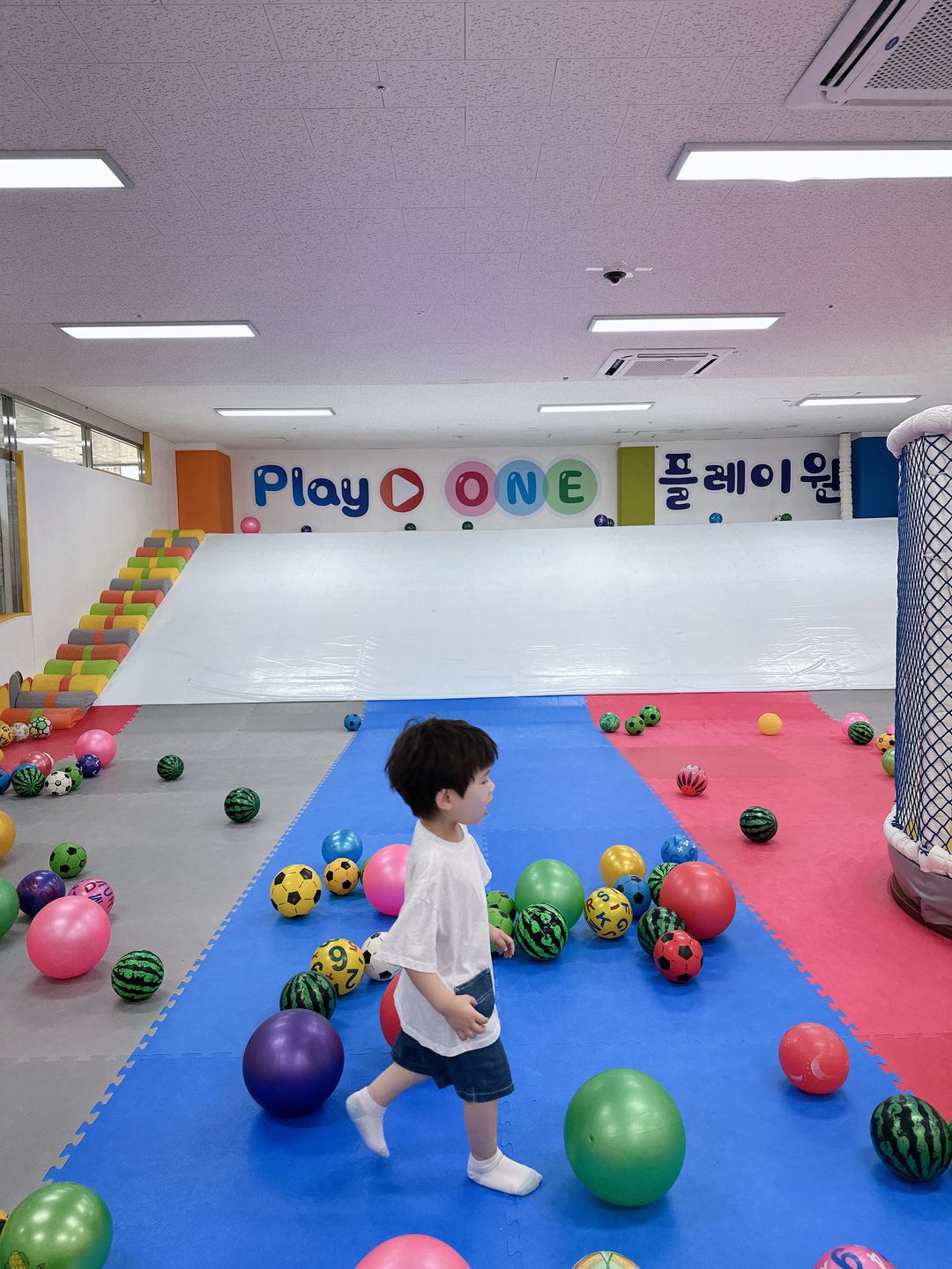 플레이원 광주첨단점