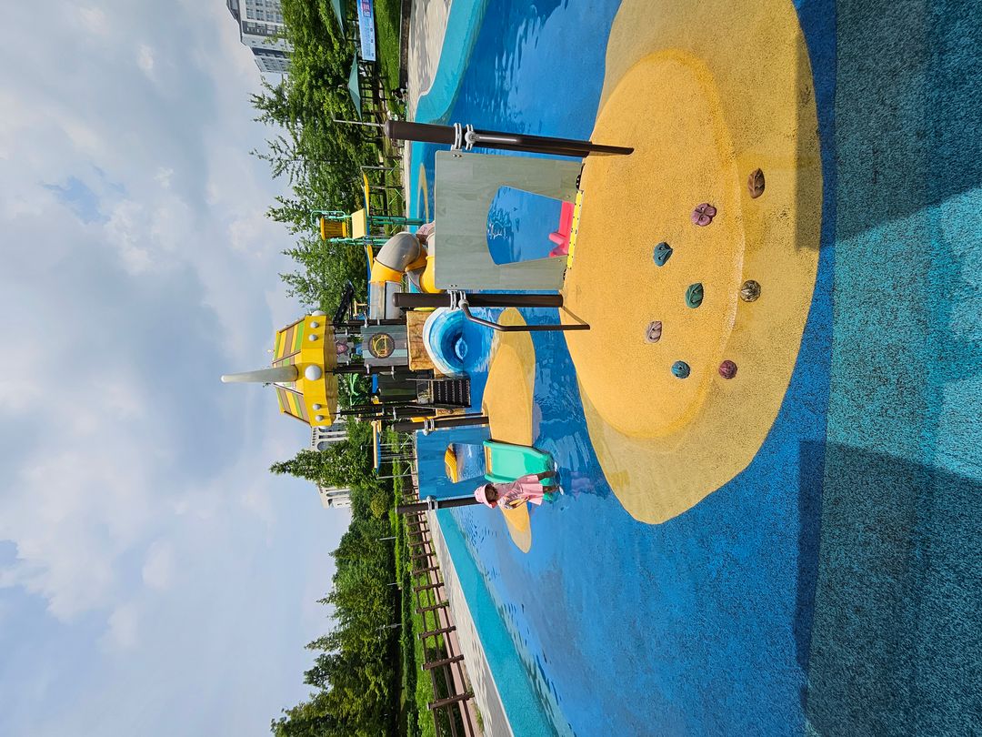 https://image.mom-mom.net/eyJidWNrZXQiOiJtb21tb20tbW9tc3RvdWNoIiwia2V5IjoicGxhY2VzLzY4ODI1ZTNjNjkxODFkOTNhYmIyZDcwNi5qcGciLCJlZGl0cyI6eyJyZXNpemUiOnsid2lkdGgiOjUwMCwiaGVpZ2h0IjozNzV9fX0=