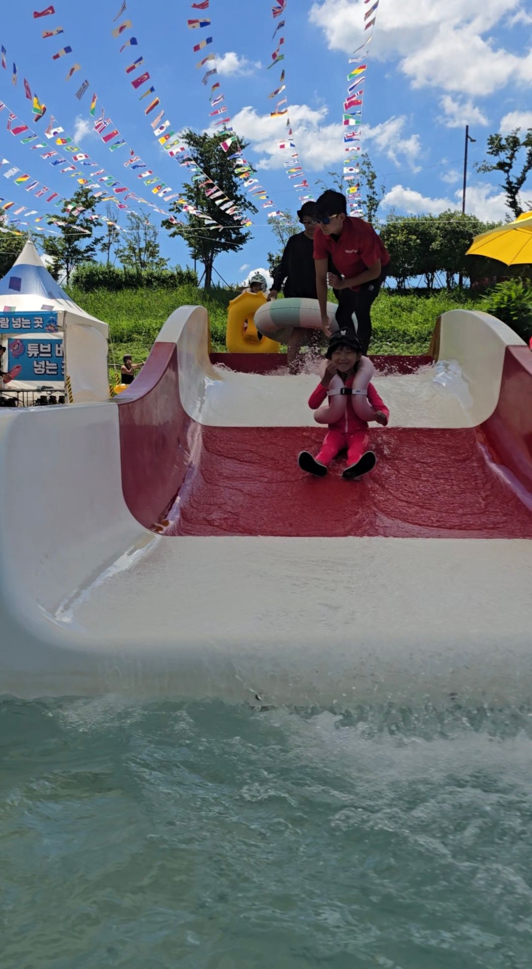 https://image.mom-mom.net/eyJidWNrZXQiOiJtb21tb20tbW9tc3RvdWNoIiwia2V5IjoicGxhY2VzLzY4OGQ1YTYyMTU5YWM1MGVlZmQ5MTUxMi5qcGciLCJlZGl0cyI6eyJyZXNpemUiOnsid2lkdGgiOjI3NCwiaGVpZ2h0Ijo1MDB9fX0=