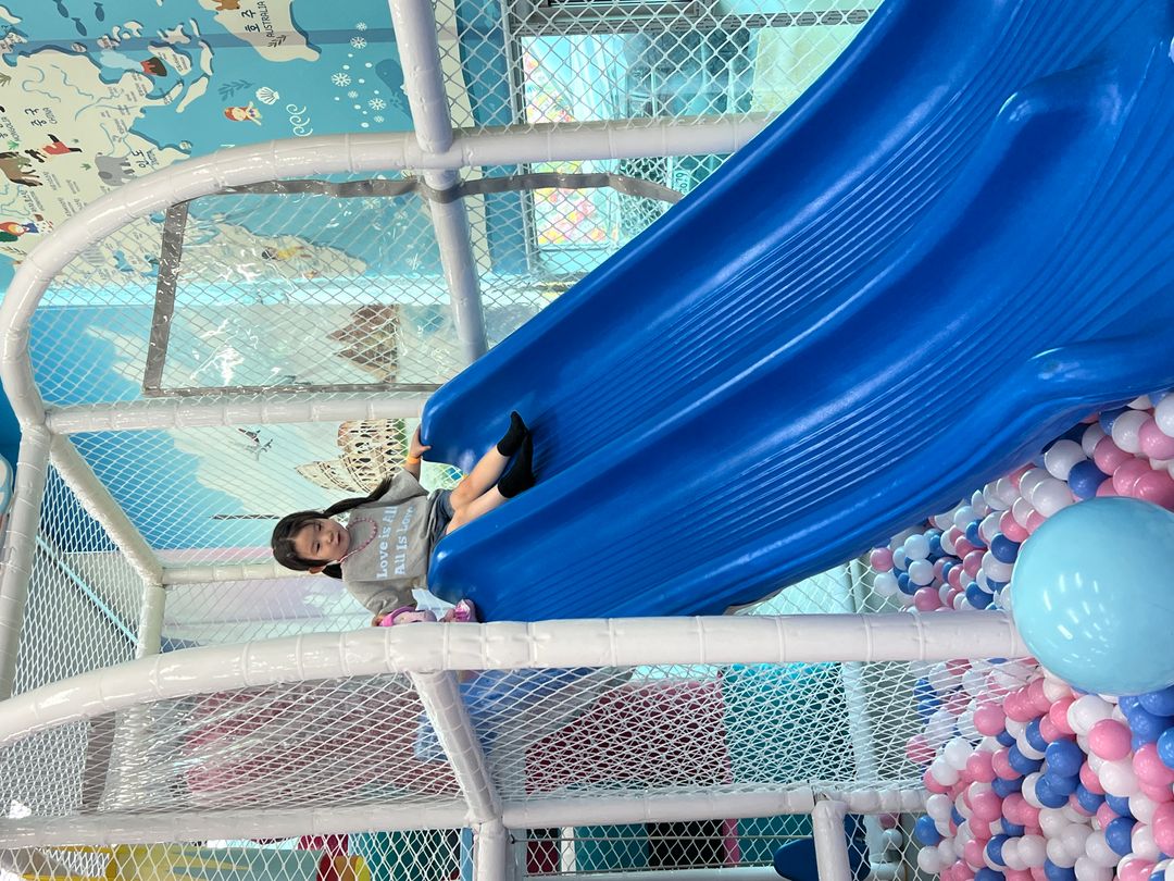https://image.mom-mom.net/eyJidWNrZXQiOiJtb21tb20tbW9tc3RvdWNoIiwia2V5IjoicGxhY2VzLzY4OGVhMDZiMzEyYTNiYmRiOWZkYjgzNC5qcGVnIiwiZWRpdHMiOnsicmVzaXplIjp7IndpZHRoIjoxMDgwLCJ3aXRob3V0RW5sYXJnZW1lbnQiOnRydWV9fX0=