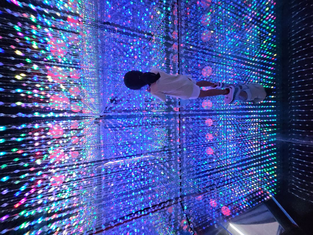 LED SQUARE CAFE