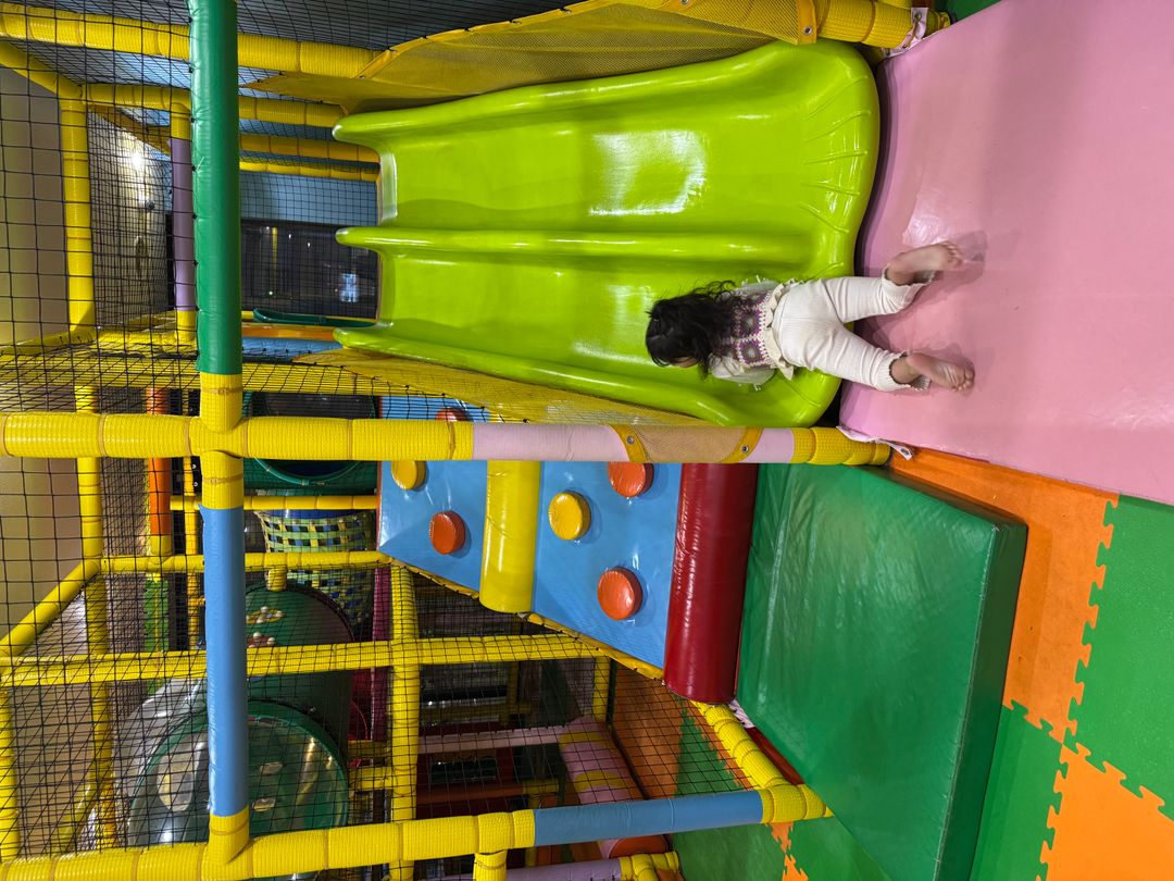 https://image.mom-mom.net/eyJidWNrZXQiOiJtb21tb20tbW9tc3RvdWNoIiwia2V5IjoicGxhY2VzLzY4MzEzZTQ5ZDlhNzZkYmU4ZjZhMjIwMy5qcGciLCJlZGl0cyI6eyJyZXNpemUiOnsid2lkdGgiOjUwMCwiaGVpZ2h0IjozNzV9fX0=