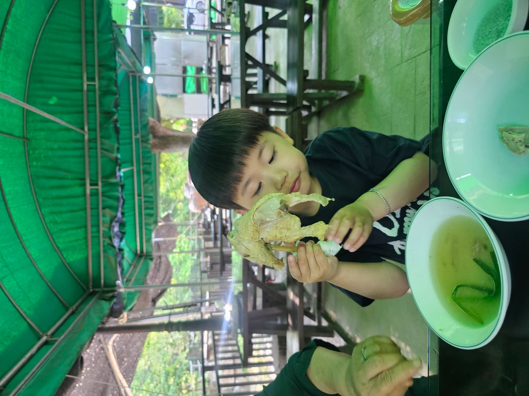 https://image.mom-mom.net/eyJidWNrZXQiOiJtb21tb20tbW9tc3RvdWNoIiwia2V5IjoicGxhY2VzLzY4MzdmZWRjM2E2ZDJhY2IyMGE3ZDIzMy5qcGciLCJlZGl0cyI6eyJyZXNpemUiOnsid2lkdGgiOjEwODAsIndpdGhvdXRFbmxhcmdlbWVudCI6dHJ1ZX19fQ==
