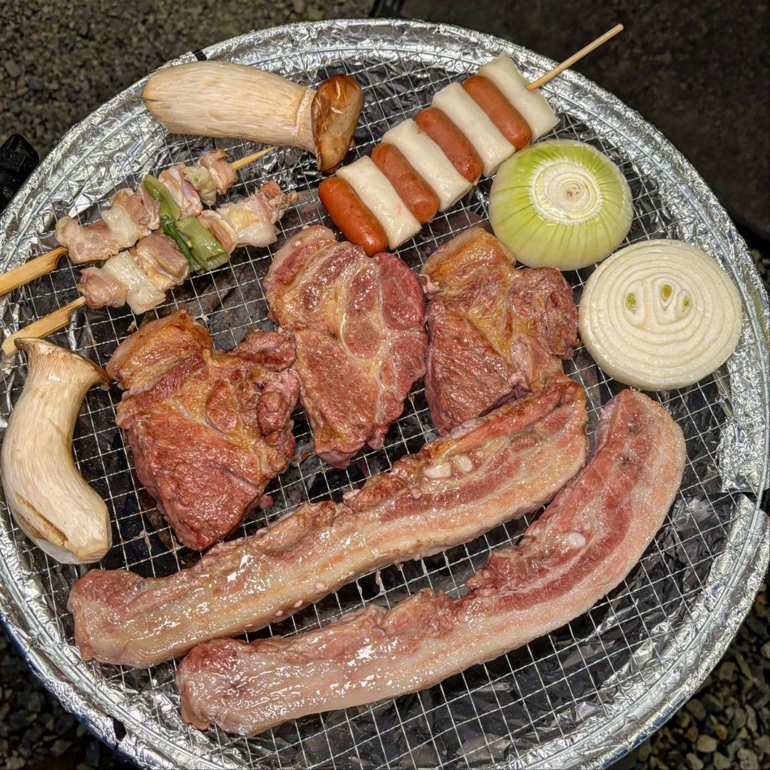 https://image.mom-mom.net/eyJidWNrZXQiOiJtb21tb20tbW9tc3RvdWNoIiwia2V5IjoicGxhY2VzLzY4MzU2MDhkN2U5MDkxMTg3Nzg0NzIyMC5qcGciLCJlZGl0cyI6eyJyZXNpemUiOnsid2lkdGgiOjUwMCwiaGVpZ2h0Ijo1MDB9fX0=