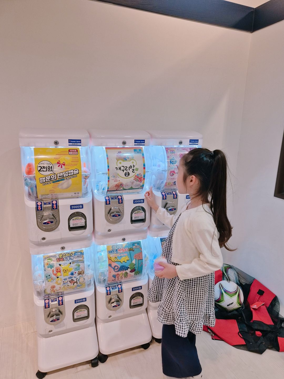 https://image.mom-mom.net/eyJidWNrZXQiOiJtb21tb20tbW9tc3RvdWNoIiwia2V5IjoicGxhY2VzLzY4YTk4MmVlMmI3OGFjY2E2N2Y4NDhiNi5qcGciLCJlZGl0cyI6eyJyZXNpemUiOnsid2lkdGgiOjM3NSwiaGVpZ2h0Ijo1MDB9fX0=