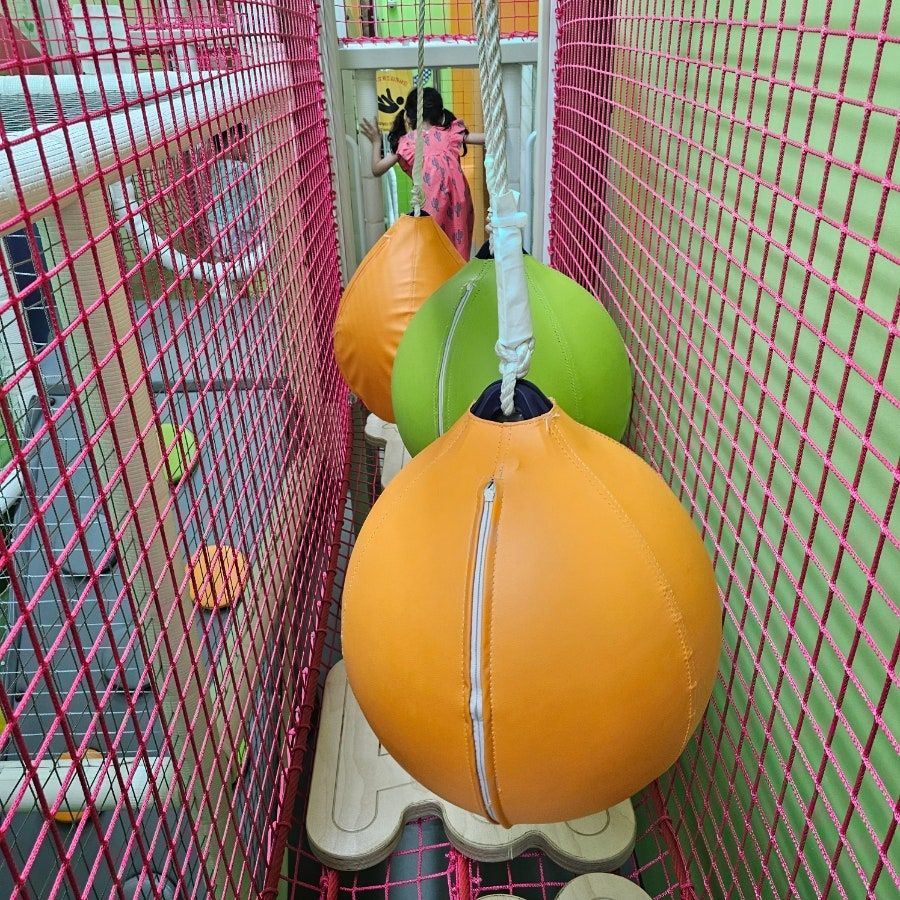 https://image.mom-mom.net/eyJidWNrZXQiOiJtb21tb20tbW9tc3RvdWNoIiwia2V5IjoicGxhY2VzLzY4YWRiZGNiNTEwODU2ZGNkYWNhMWU2Ny5qcGciLCJlZGl0cyI6eyJyZXNpemUiOnsid2lkdGgiOjUwMCwiaGVpZ2h0Ijo1MDB9fX0=