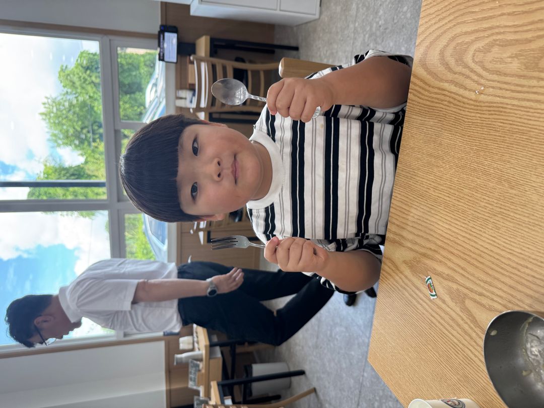 https://image.mom-mom.net/eyJidWNrZXQiOiJtb21tb20tbW9tc3RvdWNoIiwia2V5IjoicGxhY2VzLzY4YjE4MjEzYWFiYzA1MDYzZTY1YTJkOS5qcGVnIiwiZWRpdHMiOnsicmVzaXplIjp7IndpZHRoIjoxMDgwLCJ3aXRob3V0RW5sYXJnZW1lbnQiOnRydWV9fX0=