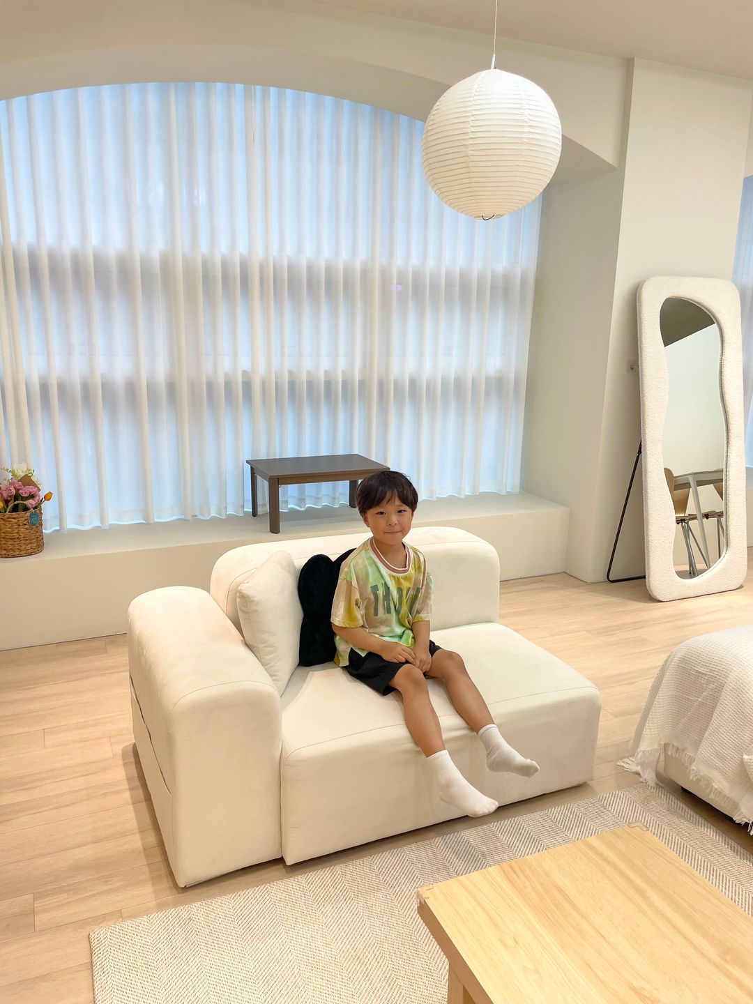https://image.mom-mom.net/eyJidWNrZXQiOiJtb21tb20tbW9tc3RvdWNoIiwia2V5IjoicGxhY2VzLzY4YjQ1MmJmYmVjYTJmZTk5ZDQxMzgwNy5qcGVnIiwiZWRpdHMiOnsicmVzaXplIjp7IndpZHRoIjozNzUsImhlaWdodCI6NTAwfX19